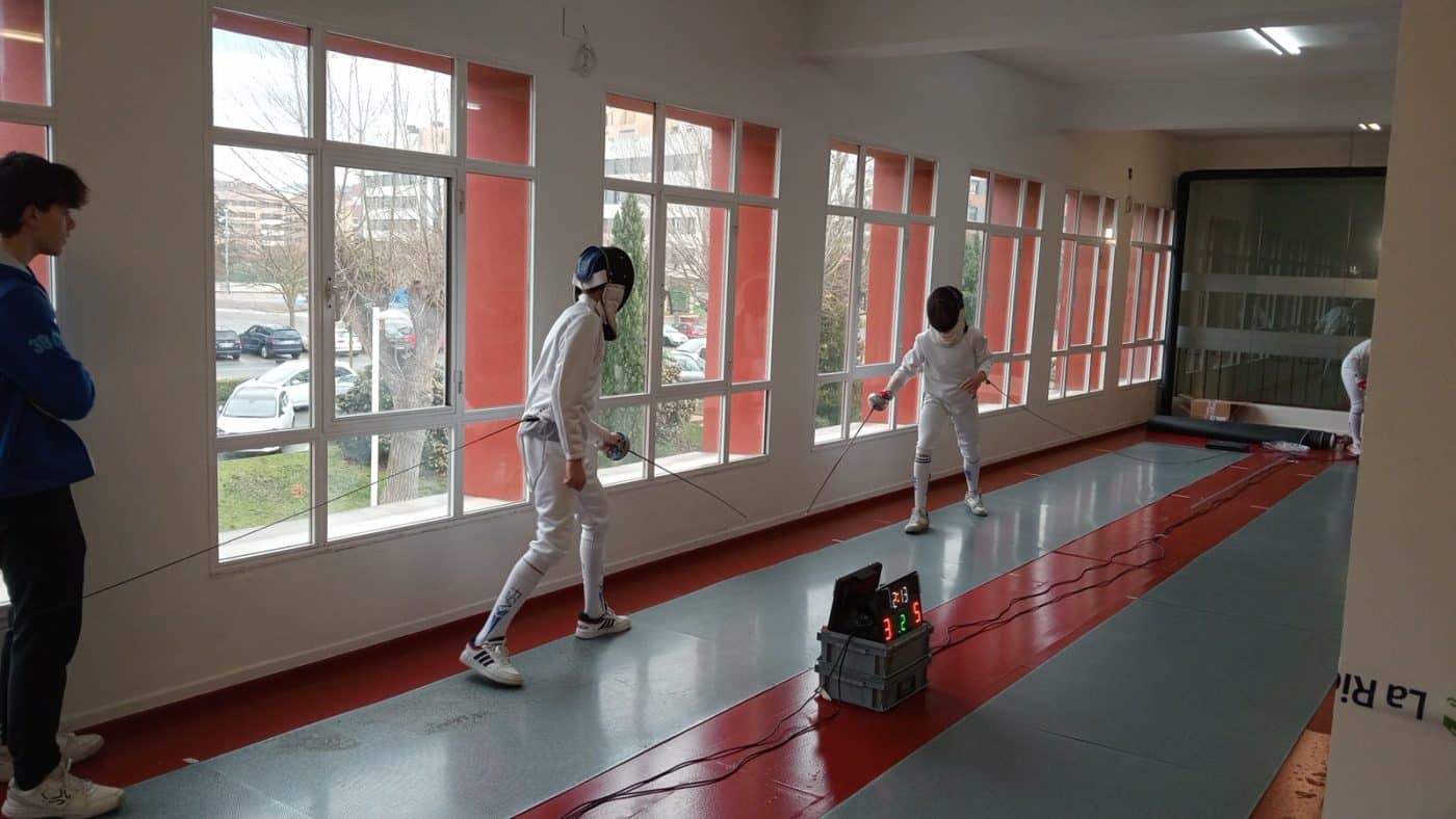 Éxito para la Sala de Armas de Haro en la primera jornada de los Juegos Deportivos de esgrima 1 Éxito para la Sala de Armas de Haro en la primera jornada de los Juegos Deportivos de esgrima 1