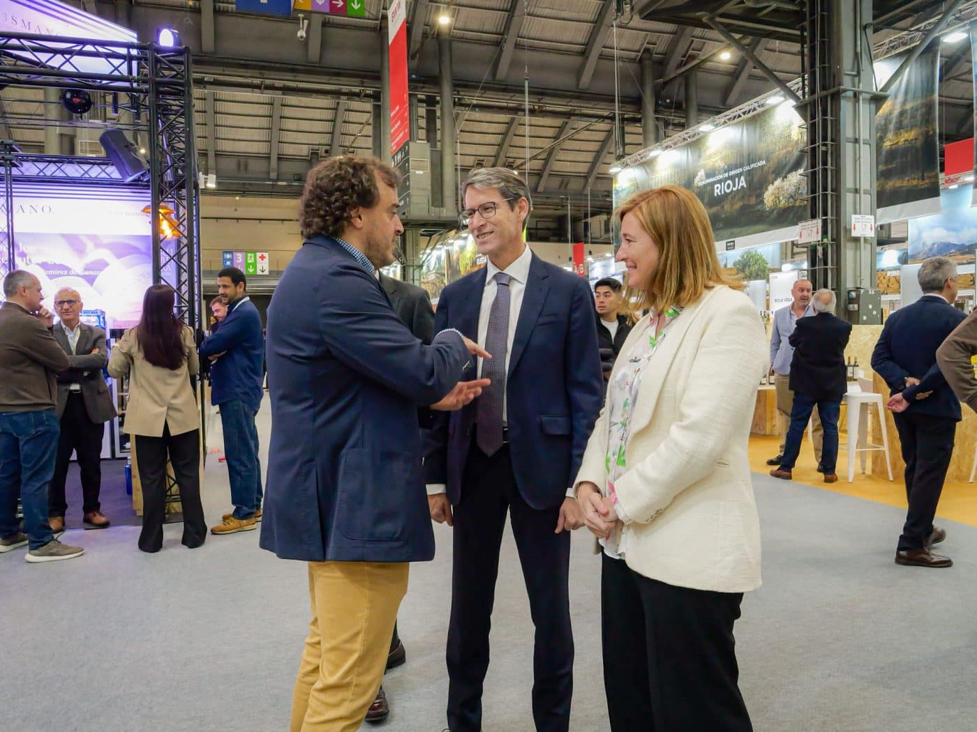 Capellán ensalza la "calidad, diversidad y potencial" de los vinos de La Rioja en la Barcelona Wine Week 14 Capellán ensalza la "calidad, diversidad y potencial" de los vinos de La Rioja en la Barcelona Wine Week 14