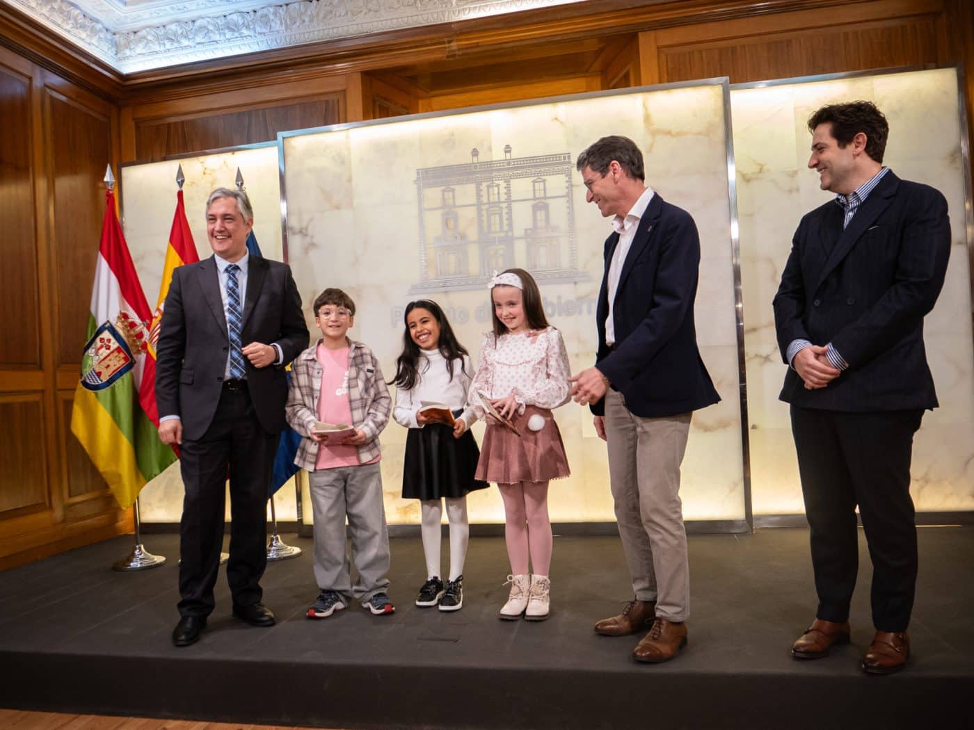FOTOS: Capellán recibe a los ganadores del programa 'Pequeños Gigantes de la Lectura' 5 FOTOS: Capellán recibe a los ganadores del programa 'Pequeños Gigantes de la Lectura' 5