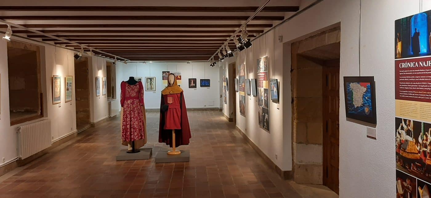 La exposición 'Crónicas Najerenses' llega al Centro Fundación Caja Rioja de Haro 1