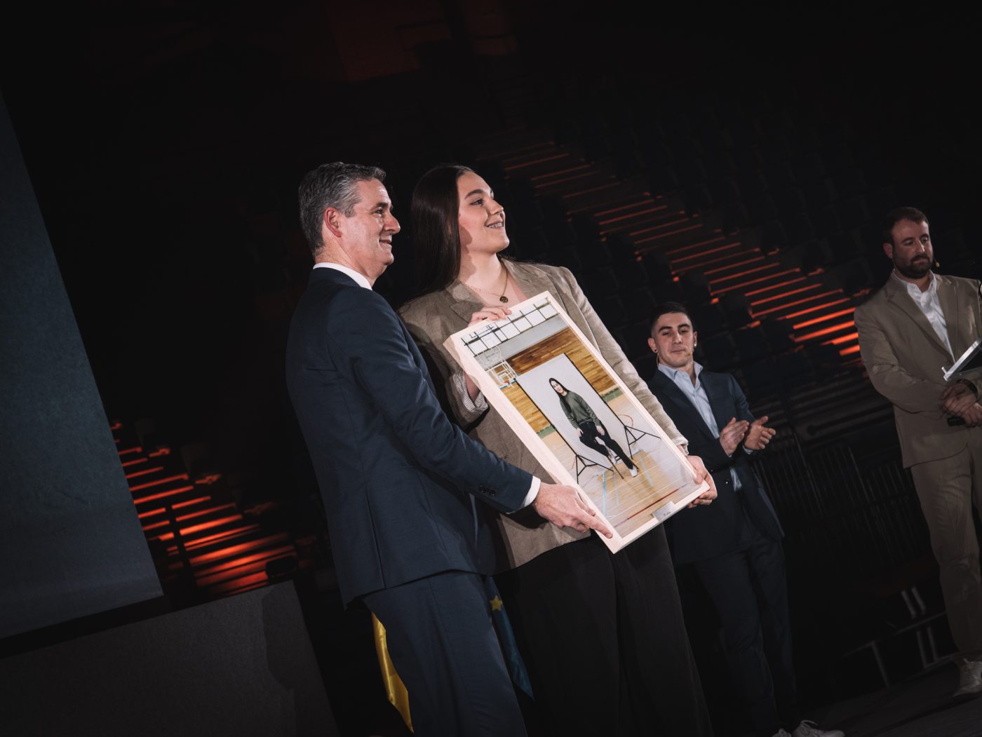 FOTOS: El jarrero Luis de la Fuente recibe la Mención de Honor del Deporte de La Rioja 5