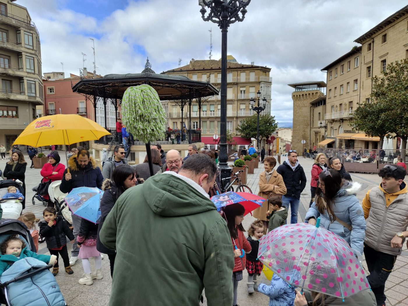 Manifestación en Haro por "una guardería digna" 7 Manifestación en Haro por "una guardería digna" 7