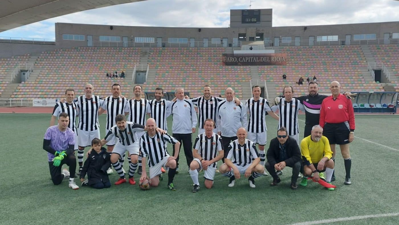 Los Veteranos del Haro miden fuerzas con el Artibai de Markina 1