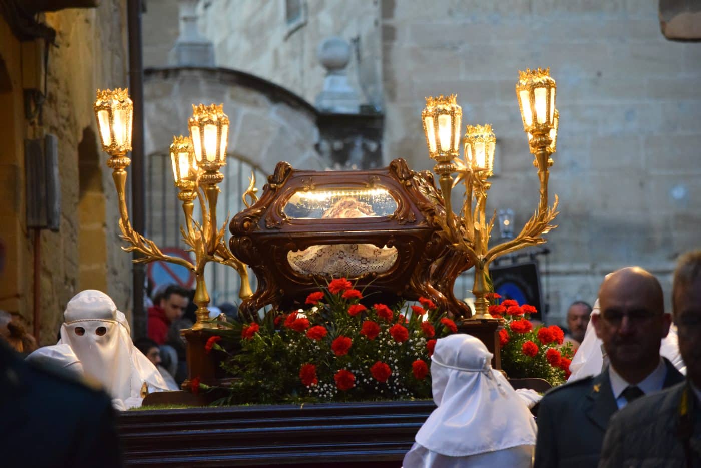 FOTOS: Haro despide el Viernes Santo bajo la lluvia y con los aplausos del público 45 FOTOS: Haro despide el Viernes Santo bajo la lluvia y con los aplausos del público 45
