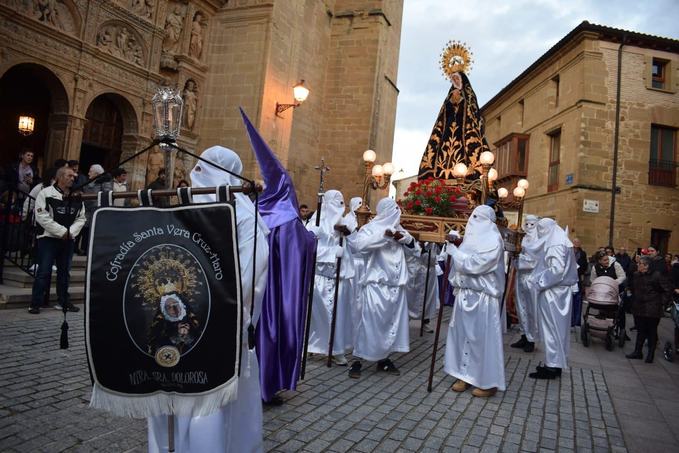 FOTOS: Jueves Santo en Haro. La multitud se rinde a la solemnidad de la Santa Cena 35 FOTOS: Jueves Santo en Haro. La multitud se rinde a la solemnidad de la Santa Cena 35
