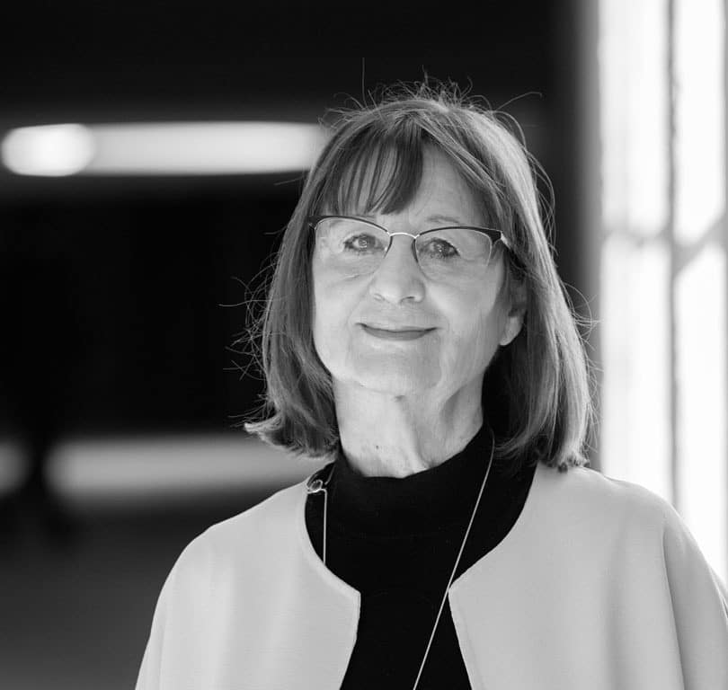 La jienense Mónica Doña Jiménez, ganadora del I Premio Internacional de Poesía 'Gonzalo de Berceo' 1