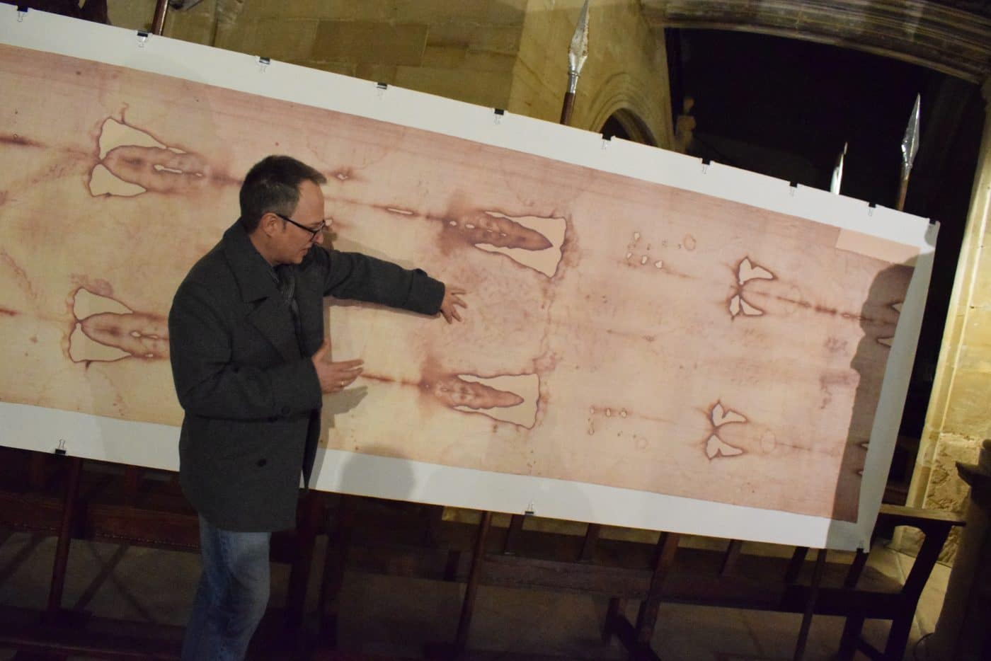 La parroquia de Haro adquiere una réplica de la Sábana Santa de Turín 2