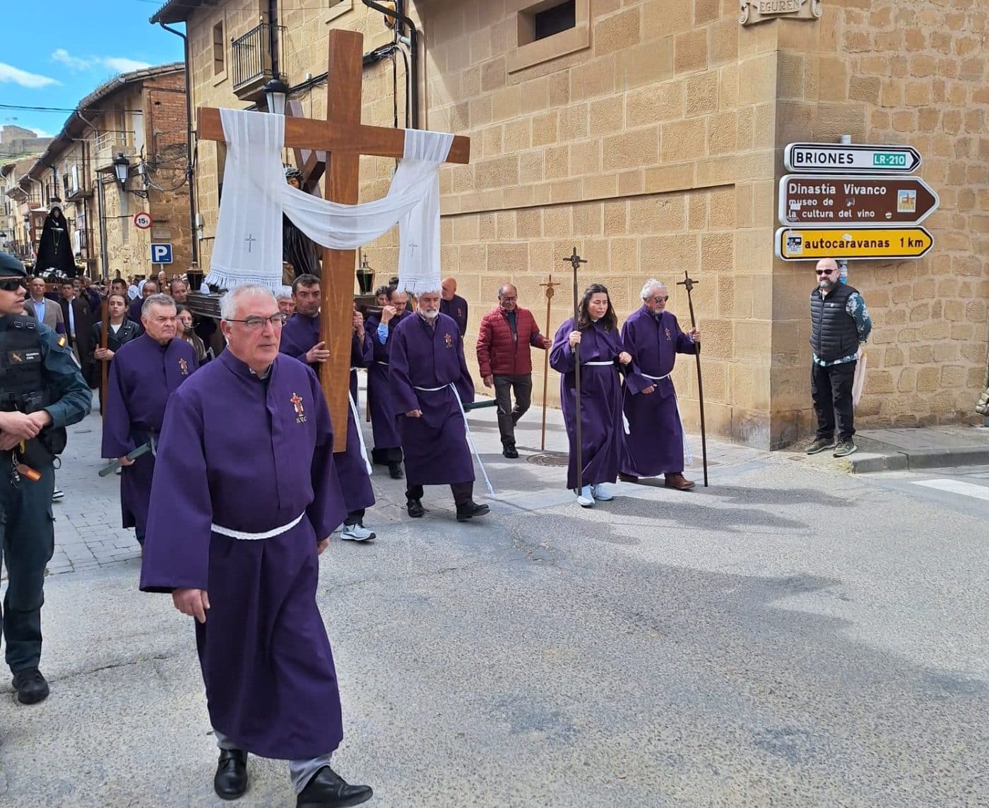 San Vicente de la Sonsierra revive su ancestral rito de los 'picaos' 1