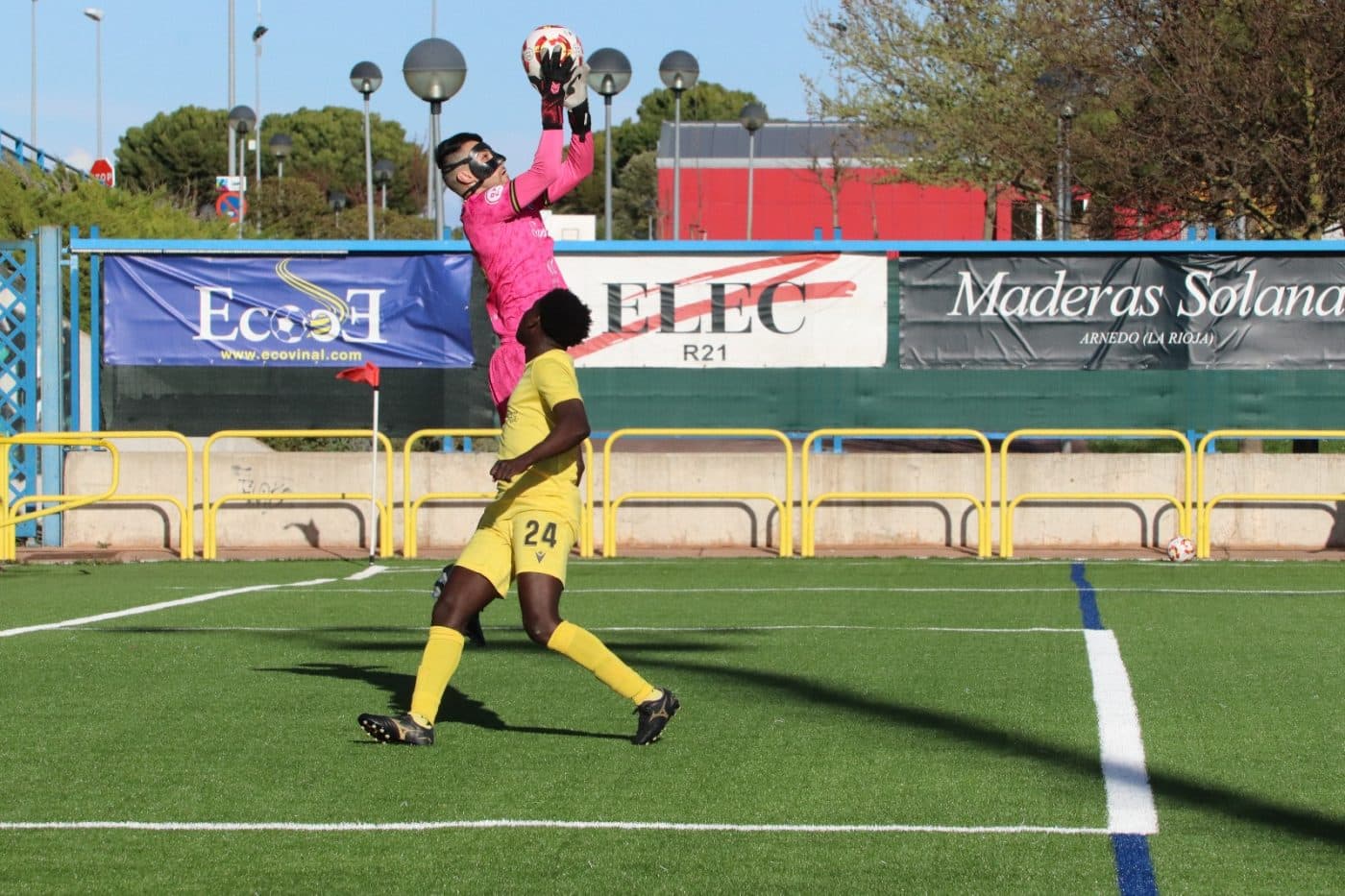 Un Haro de menos a más se queda sin sumar en casa del Yagüe 5 Un Haro de menos a más se queda sin sumar en casa del Yagüe 5