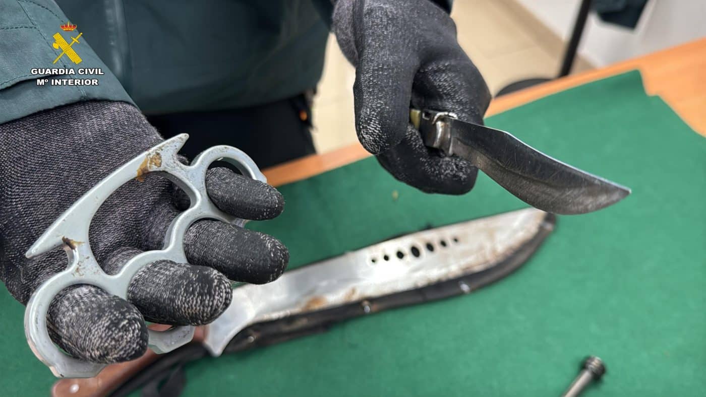 Denunciado en La Rioja por portar armas prohibidas y cometer varias infracciones de tráfico 1