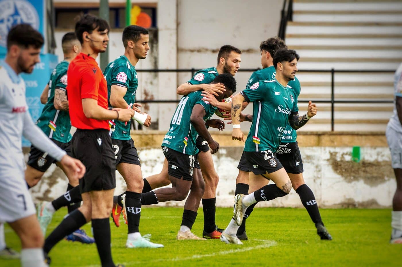 El Haro roza la épica con una gran remontada ante el Arnedo 7