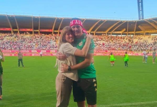 El jarrero Javi Pérez asciende a Segunda División con la Cultural Leonesa 1