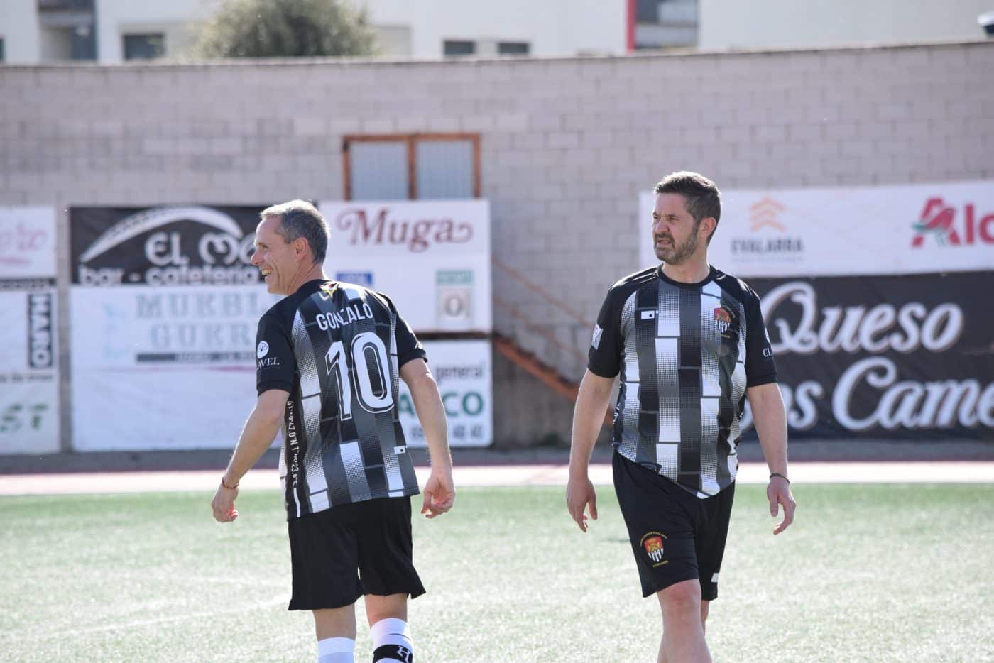 FOTOS: Los Veteranos del Haro y Athletic juegan por los damnificados por la DANA 32 FOTOS: Los Veteranos del Haro y Athletic juegan por los damnificados por la DANA 32
