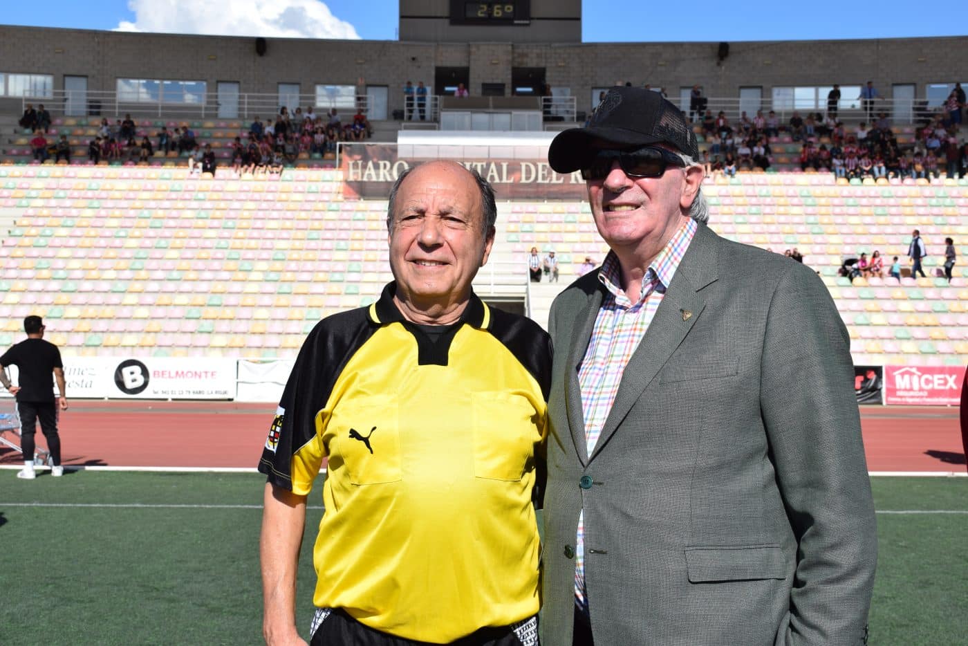 FOTOS: Los Veteranos del Haro y Athletic juegan por los damnificados por la DANA 17 FOTOS: Los Veteranos del Haro y Athletic juegan por los damnificados por la DANA 17