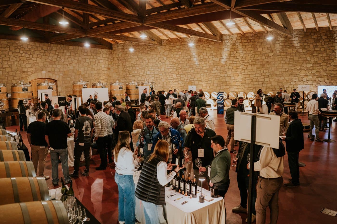 Haro y Borgoña brindan por la excelencia en el III Encuentro Internacional del Barrio de la Estación 8 Haro y Borgoña brindan por la excelencia en el III Encuentro Internacional del Barrio de la Estación 8