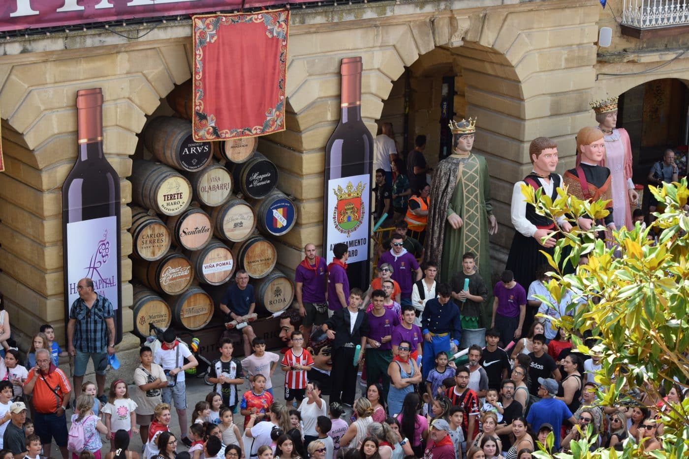 Calor, vino y ganas de jarana: Haro ya está en modo fiesta 35 Calor, vino y ganas de jarana: Haro ya está en modo fiesta 35