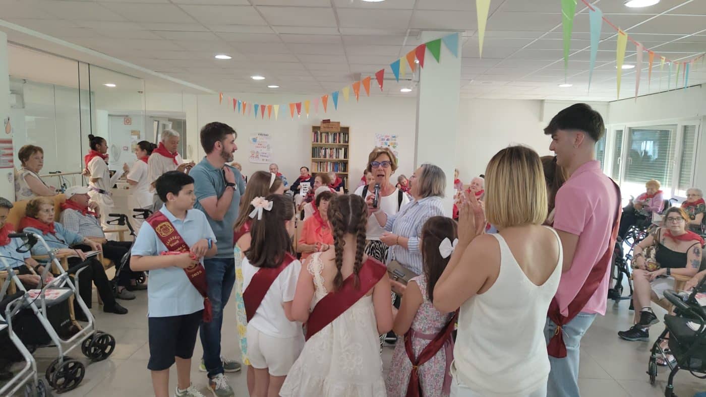 El Hogar Madre de Dios ya disfruta de las fiestas de junio 13 El Hogar Madre de Dios ya disfruta de las fiestas de junio 13