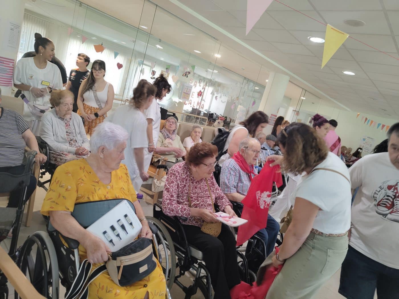 El Hogar Madre de Dios ya disfruta de las fiestas de junio 8 El Hogar Madre de Dios ya disfruta de las fiestas de junio 8