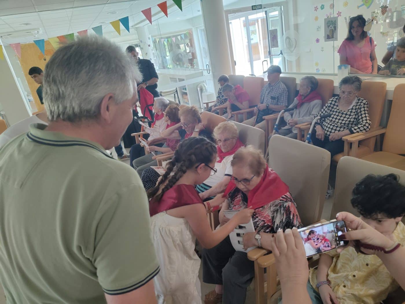 El Hogar Madre de Dios ya disfruta de las fiestas de junio 6 El Hogar Madre de Dios ya disfruta de las fiestas de junio 6