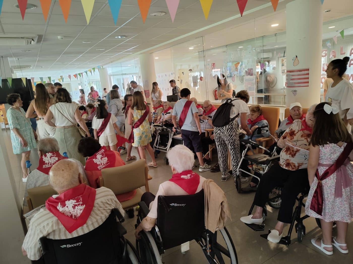 El Hogar Madre de Dios ya disfruta de las fiestas de junio 2 El Hogar Madre de Dios ya disfruta de las fiestas de junio 2