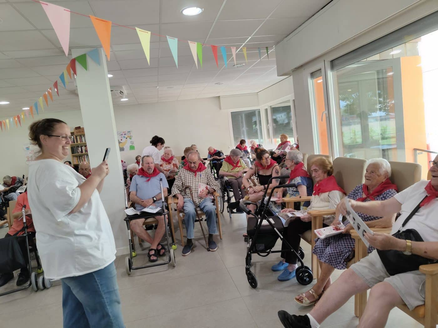 El Hogar Madre de Dios ya disfruta de las fiestas de junio 27 El Hogar Madre de Dios ya disfruta de las fiestas de junio 27