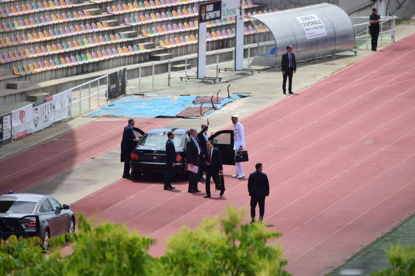 FOTOS: Así ha llegado el rey Felipe VI a Haro 12
