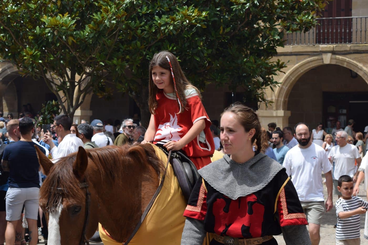 FOTOS: Domingo multitudinario en las Jornadas Medievales de Briones 54
