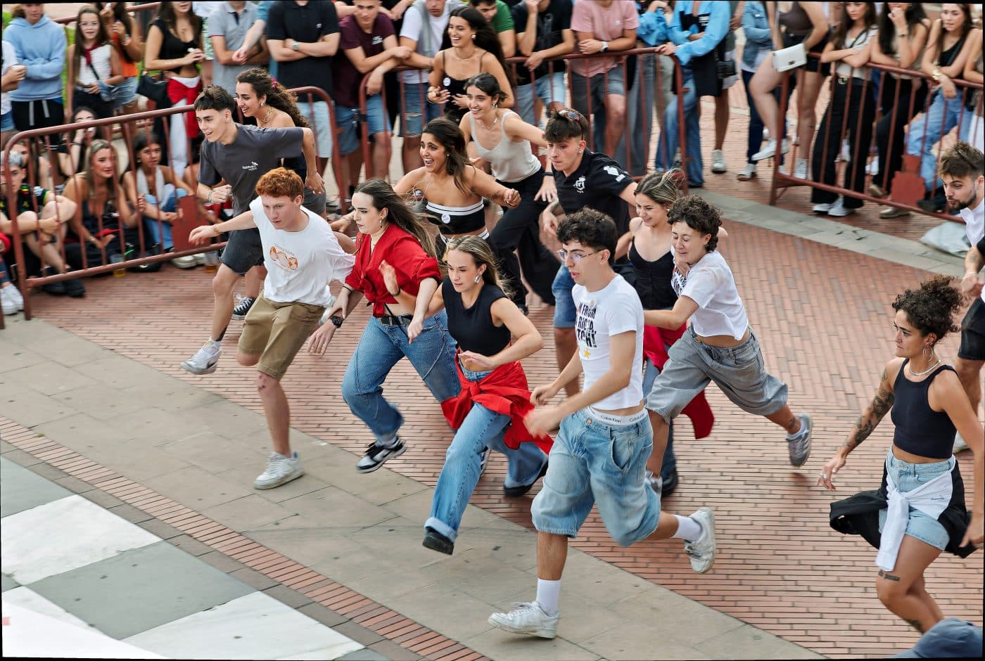 FOTOS: Dulce amanecer en Haro por San Juan 10 FOTOS: Dulce amanecer en Haro por San Juan 10