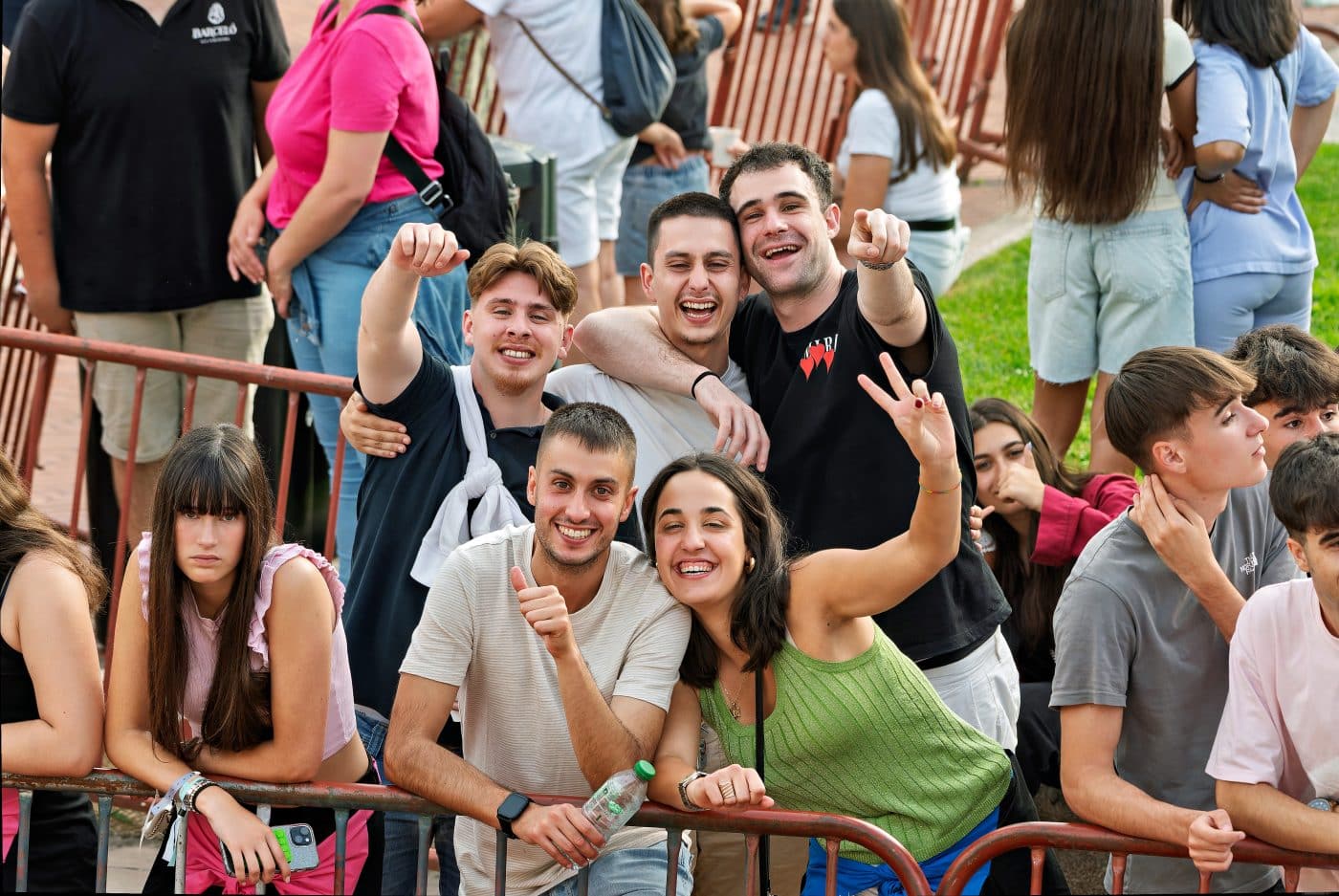 FOTOS: Dulce amanecer en Haro por San Juan 2 FOTOS: Dulce amanecer en Haro por San Juan 2