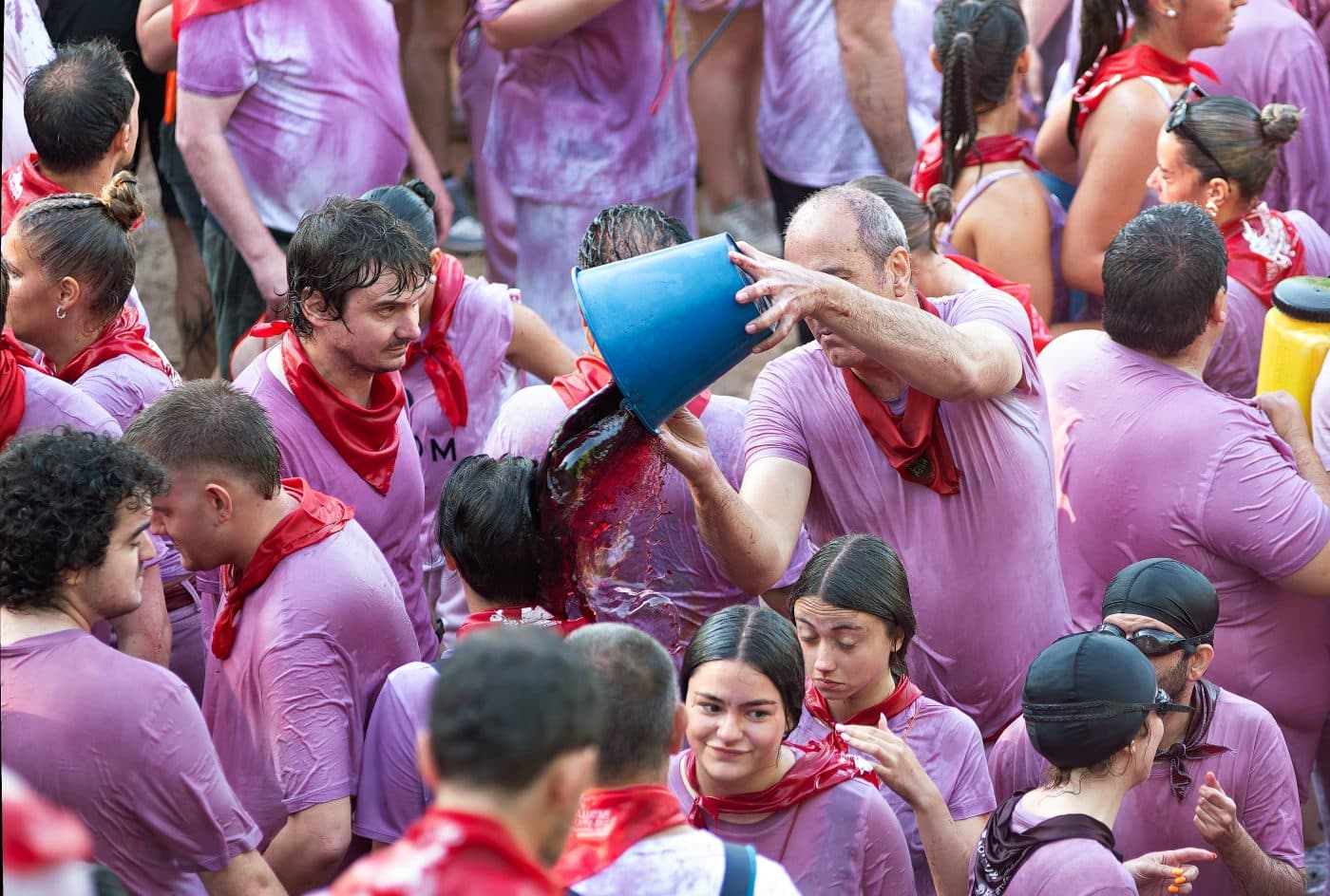 FOTOS: Tórrida y multitudinaria Batalla del Vino de Haro 12