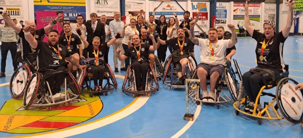 La jarrera Raquel Vitores se proclama campeona de España en silla de ruedas con el Balonmano Dominicos 1