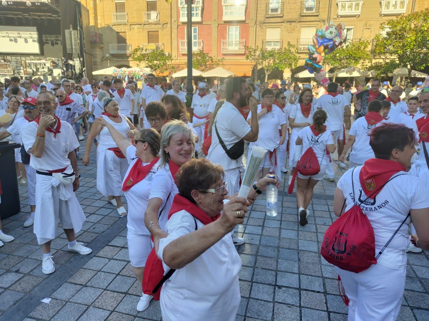 Una vizcaína con alma jarrera: Reconocimiento a Teresa Encinas Hierro por su amor a las fiestas de Haro 21 Una vizcaína con alma jarrera: Reconocimiento a Teresa Encinas Hierro por su amor a las fiestas de Haro 21