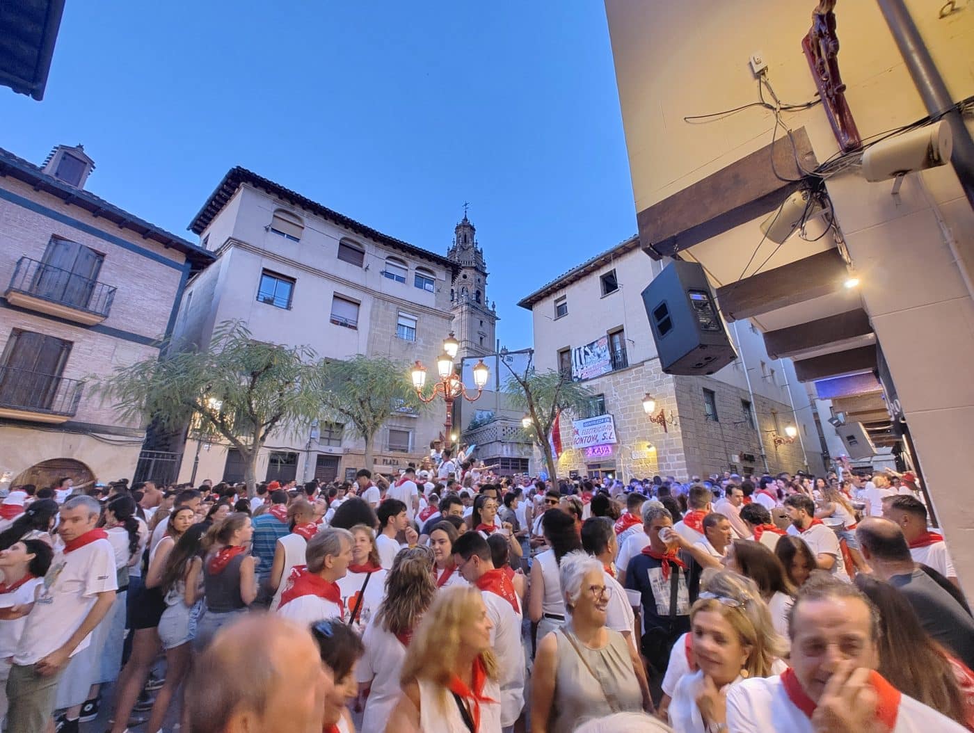 Una vizcaína con alma jarrera: Reconocimiento a Teresa Encinas Hierro por su amor a las fiestas de Haro 27 Una vizcaína con alma jarrera: Reconocimiento a Teresa Encinas Hierro por su amor a las fiestas de Haro 27