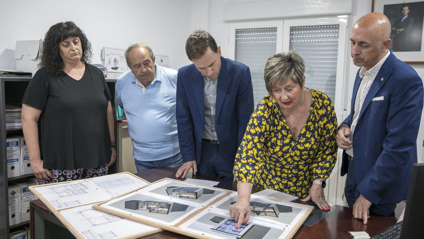 Cárdenas contará con un nuevo Ayuntamiento y espacio de ocio gracias al apoyo del Gobierno riojano 1 Cárdenas contará con un nuevo Ayuntamiento y espacio de ocio gracias al apoyo del Gobierno riojano 1