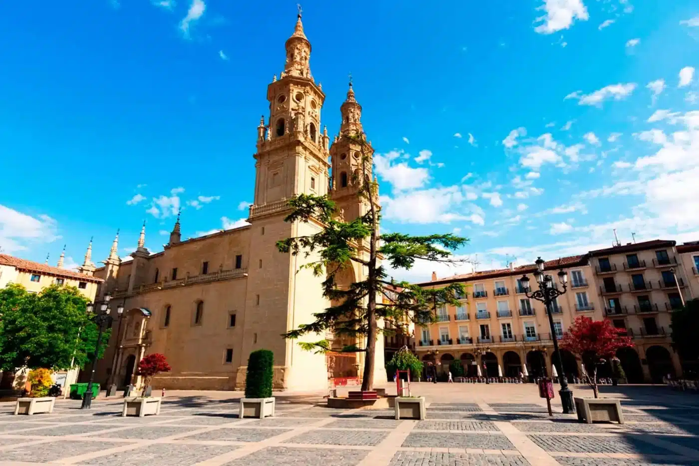 La torre norte de La Redonda se suma a la oferta turística de Logroño 1