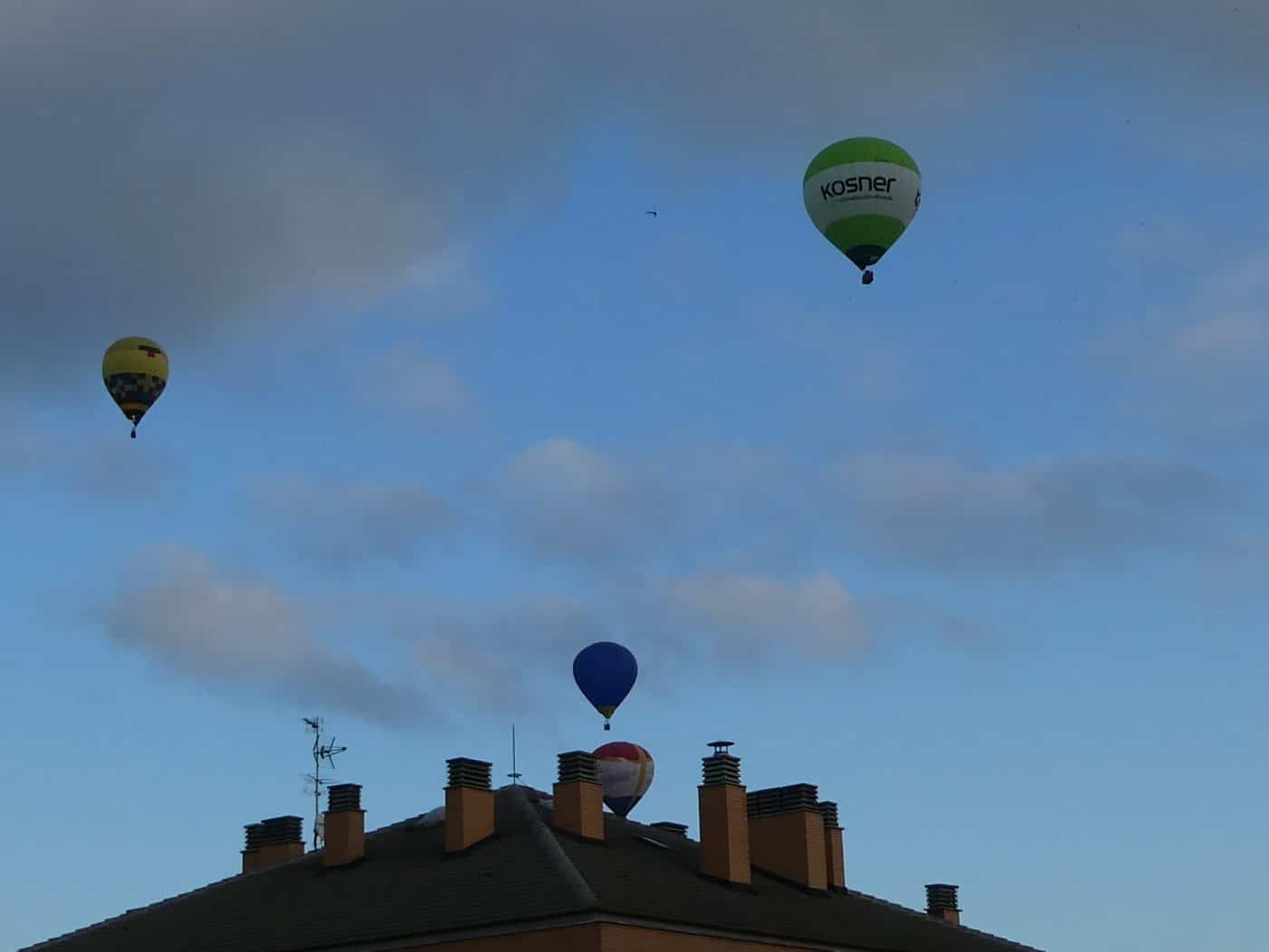 FOTOS: La mayor regata de globos de la historia de Haro continúa surcando los cielos 3