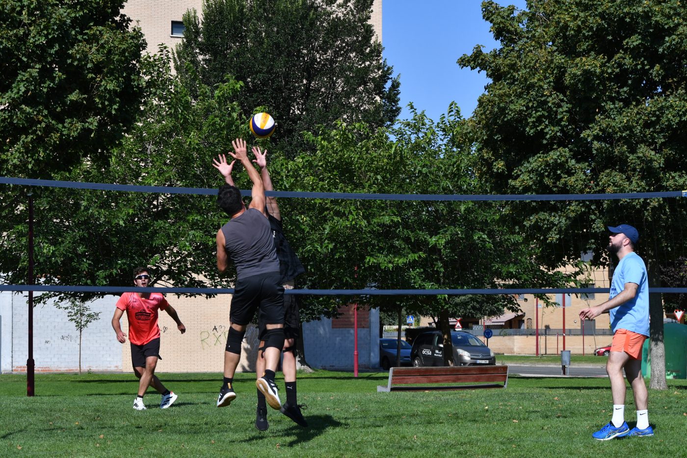 FOTOS: Treinta años de deporte y convivencia en el Torneo Vóley-Calle de Haro 10