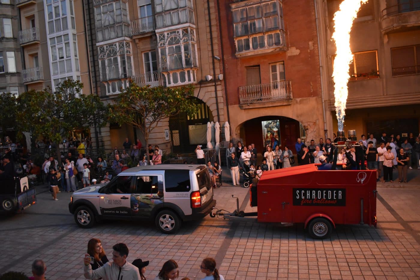 Haro se ilumina con el calor de su Regata de Globos Aerostáticos 17