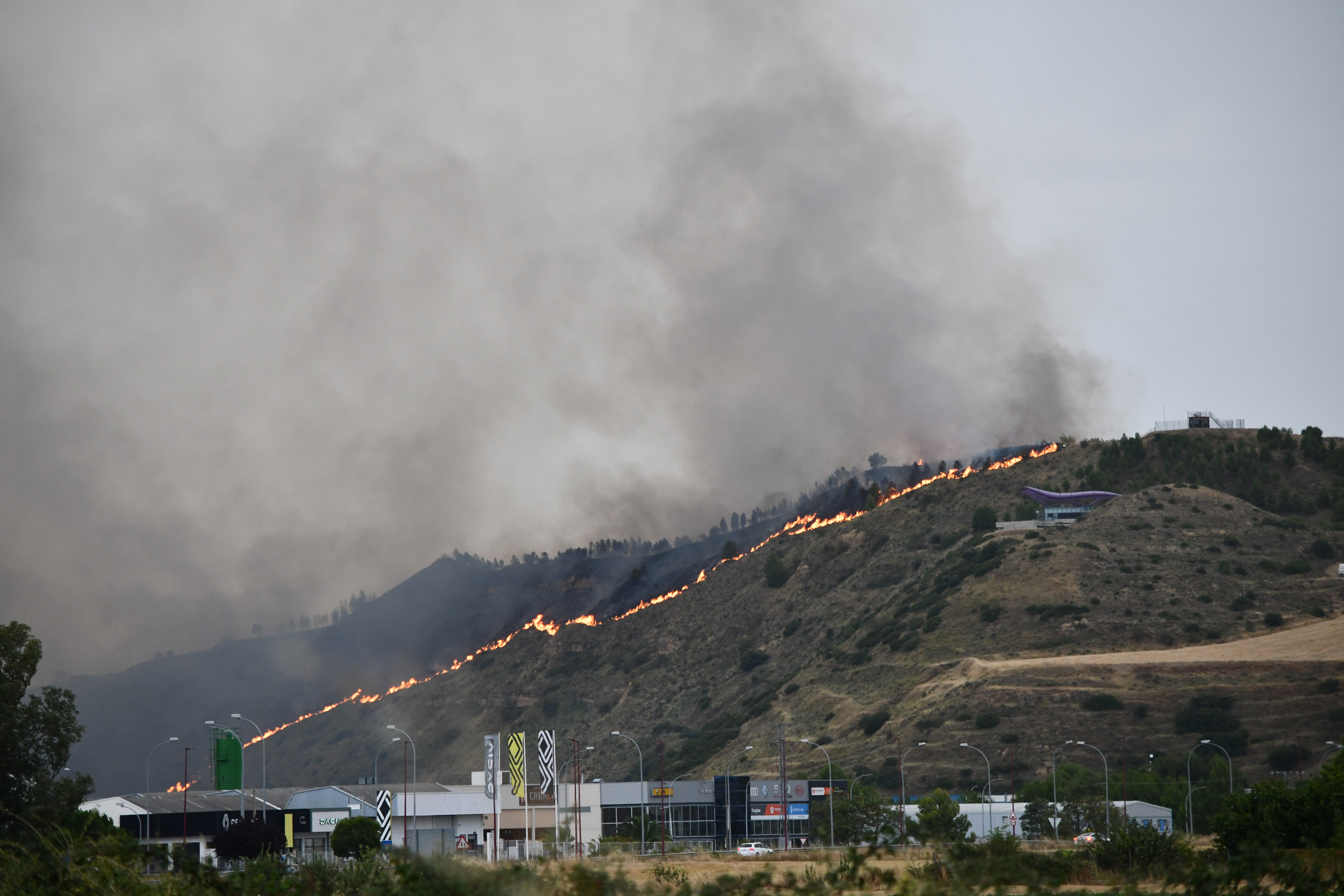 Varios incendios activos en La Rioja: uno en los alrededores de Gimileo 3 Varios incendios activos en La Rioja: uno en los alrededores de Gimileo 3