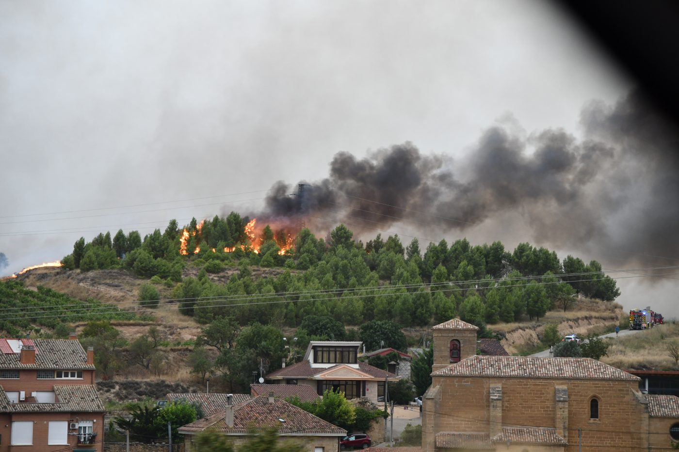 Varios incendios activos en La Rioja: uno en los alrededores de Gimileo 10 Varios incendios activos en La Rioja: uno en los alrededores de Gimileo 10