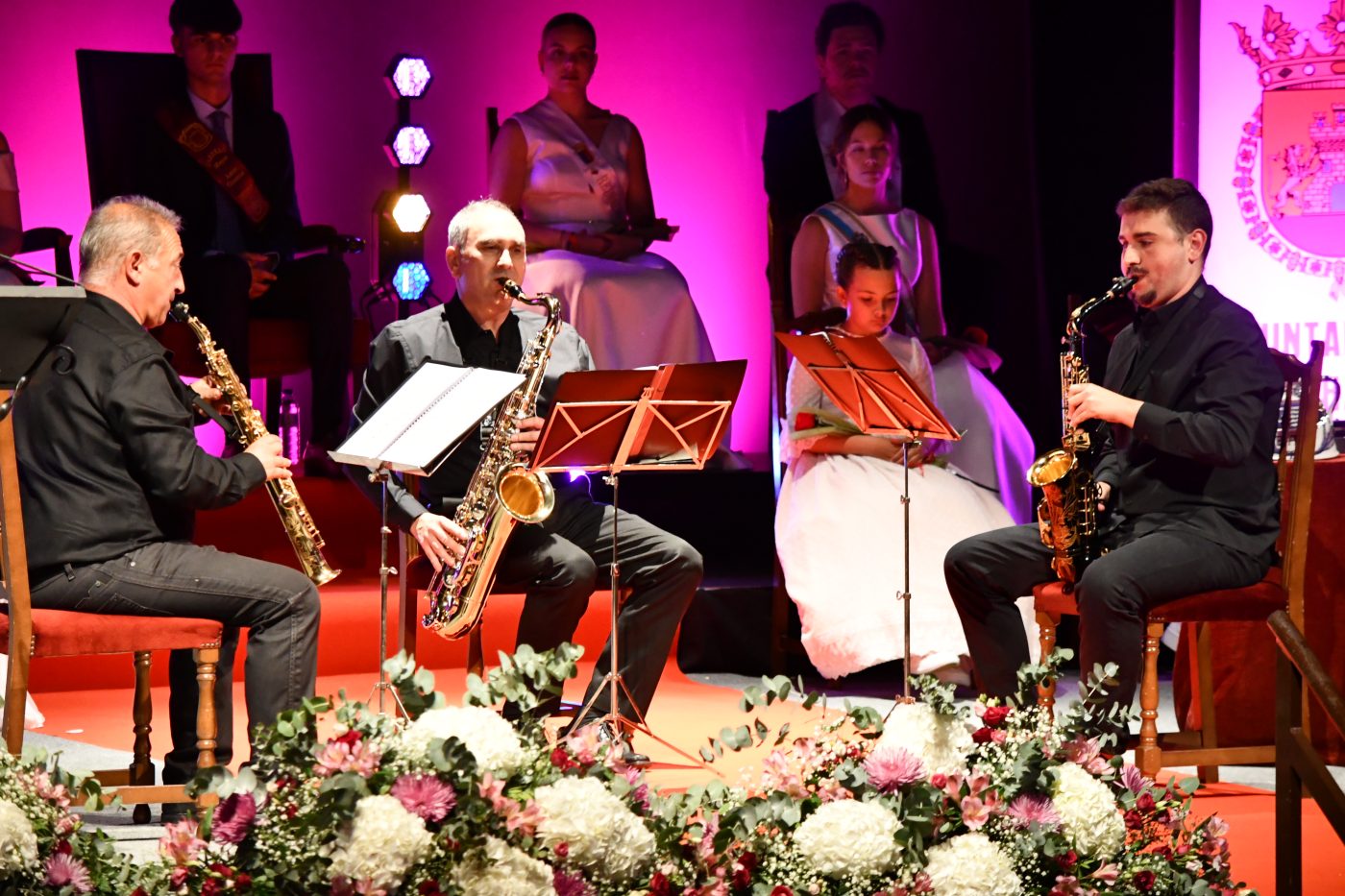 "Aunque mi trabajo me lleva a mirar las estrellas, mi órbita vital nunca se ha separado de Haro" 24