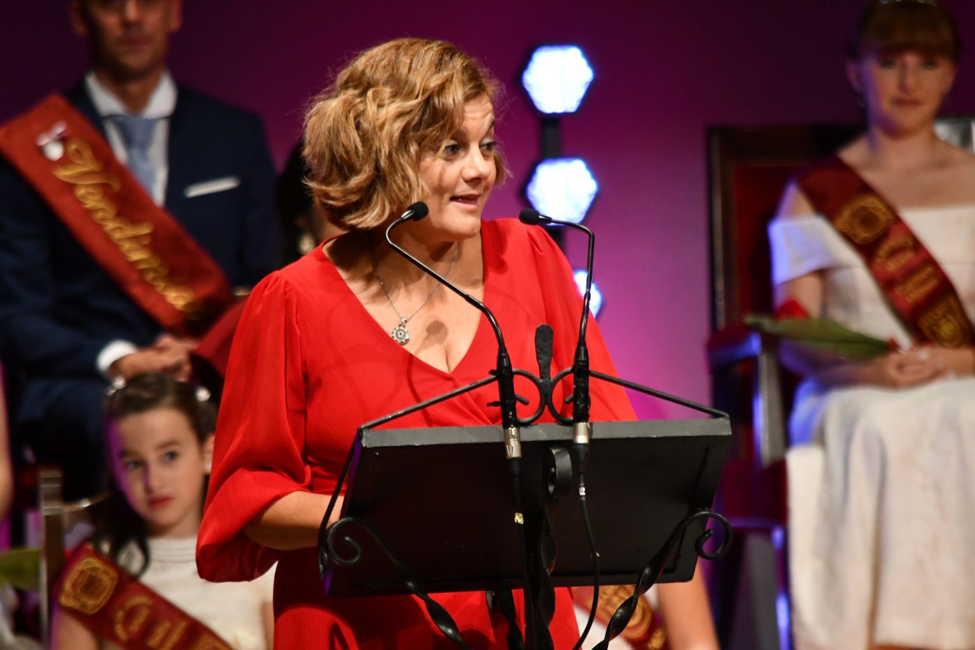 "Aunque mi trabajo me lleva a mirar las estrellas, mi órbita vital nunca se ha separado de Haro" 1