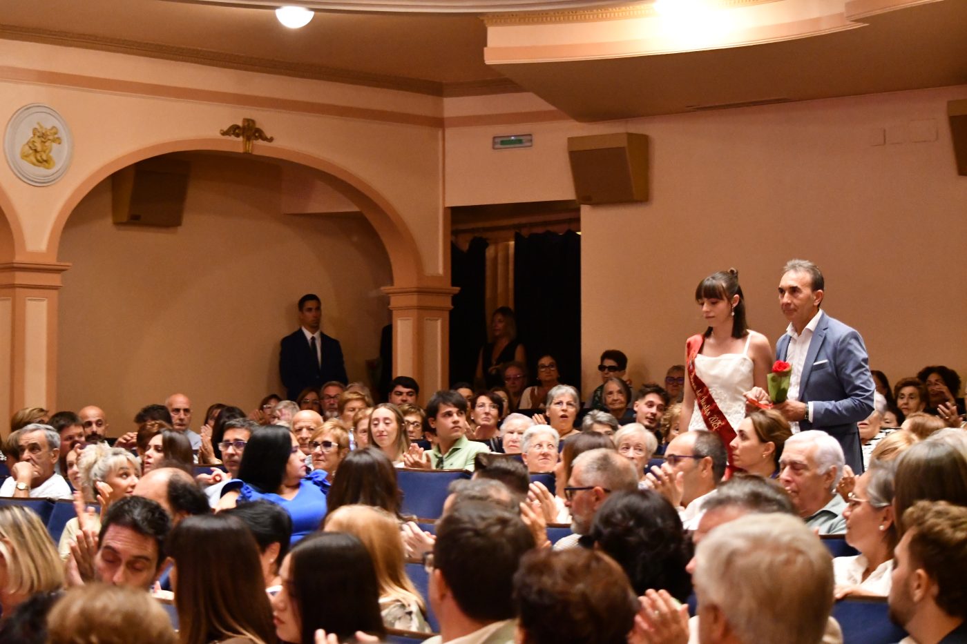 "Aunque mi trabajo me lleva a mirar las estrellas, mi órbita vital nunca se ha separado de Haro" 23