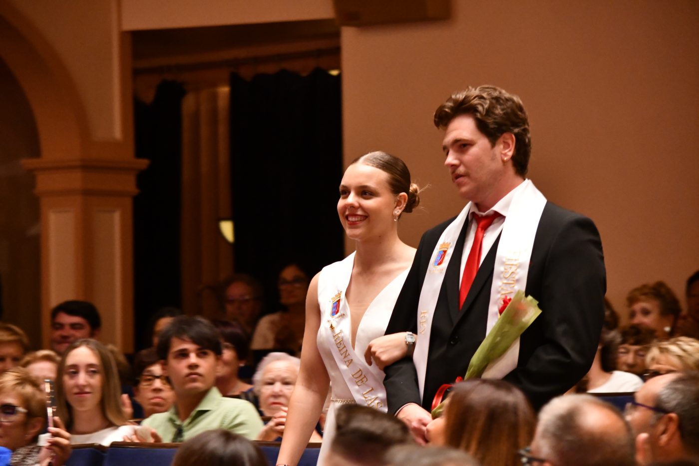 "Aunque mi trabajo me lleva a mirar las estrellas, mi órbita vital nunca se ha separado de Haro" 33