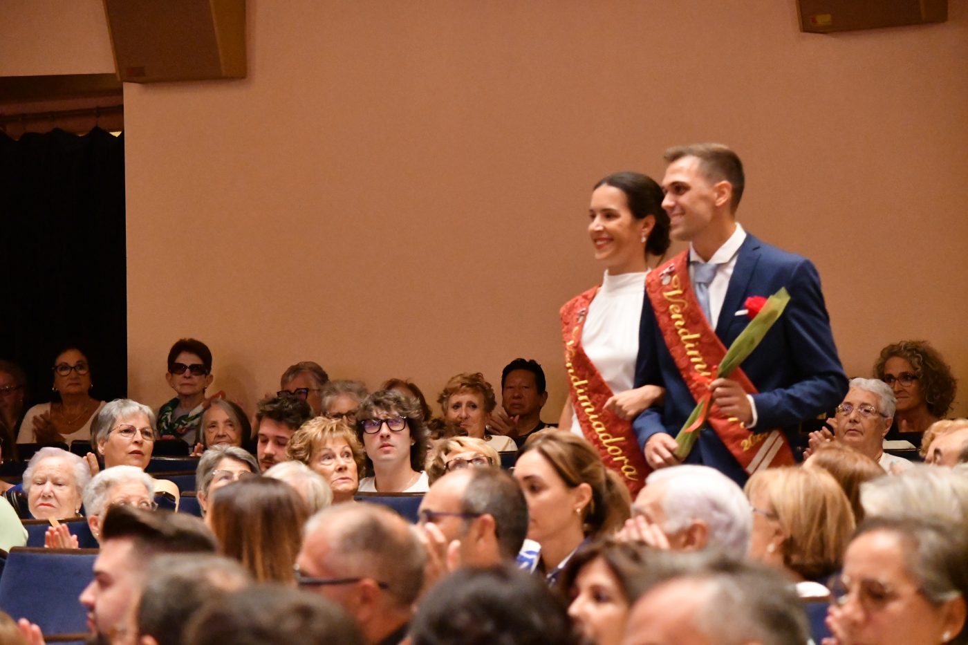 "Aunque mi trabajo me lleva a mirar las estrellas, mi órbita vital nunca se ha separado de Haro" 31