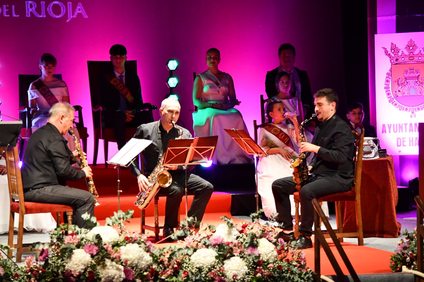 "Aunque mi trabajo me lleva a mirar las estrellas, mi órbita vital nunca se ha separado de Haro" 13