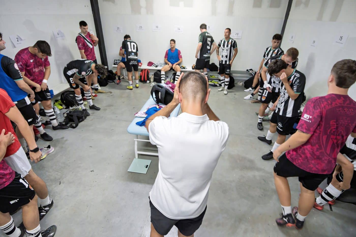 El Haro golea en su debut en el Luis de la Fuente 3 El Haro golea en su debut en el Luis de la Fuente 3