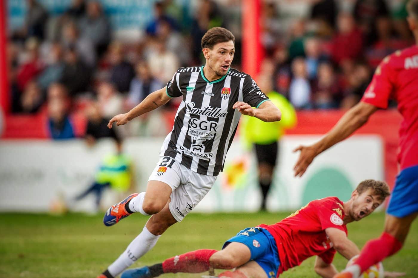 El Haro sufre ante el Calahorra el primer tropiezo de la temporada 3 El Haro sufre ante el Calahorra el primer tropiezo de la temporada 3