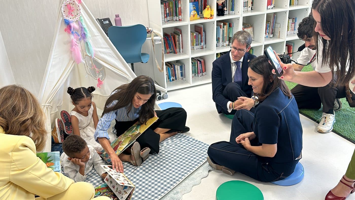 La reina Letizia inaugura el curso escolar en el nuevo colegio de Rincón de Soto 2 La reina Letizia inaugura el curso escolar en el nuevo colegio de Rincón de Soto 2
