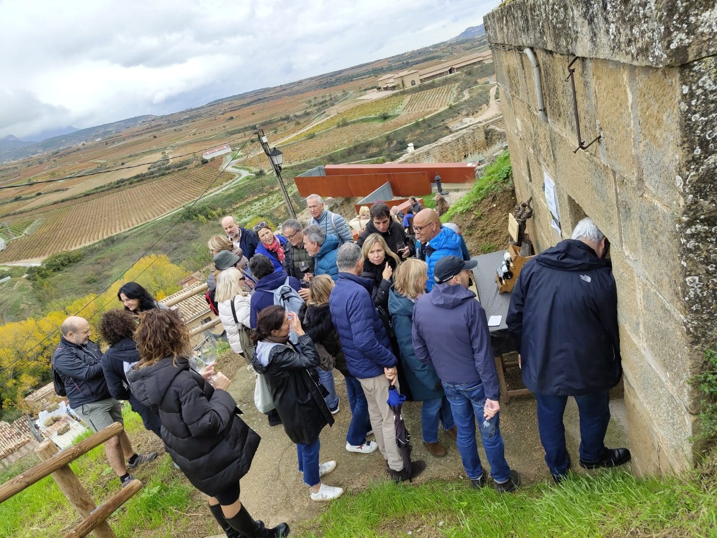 Catas en el Castillo de San Vicente de la Sonsierra: una experiencia única entre vino, historia y música 3 Catas en el Castillo de San Vicente de la Sonsierra: una experiencia única entre vino, historia y música 3